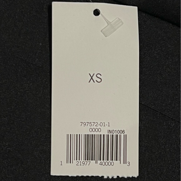 Banana Republic Elegant Black Women's Top - Picture 4 of 9